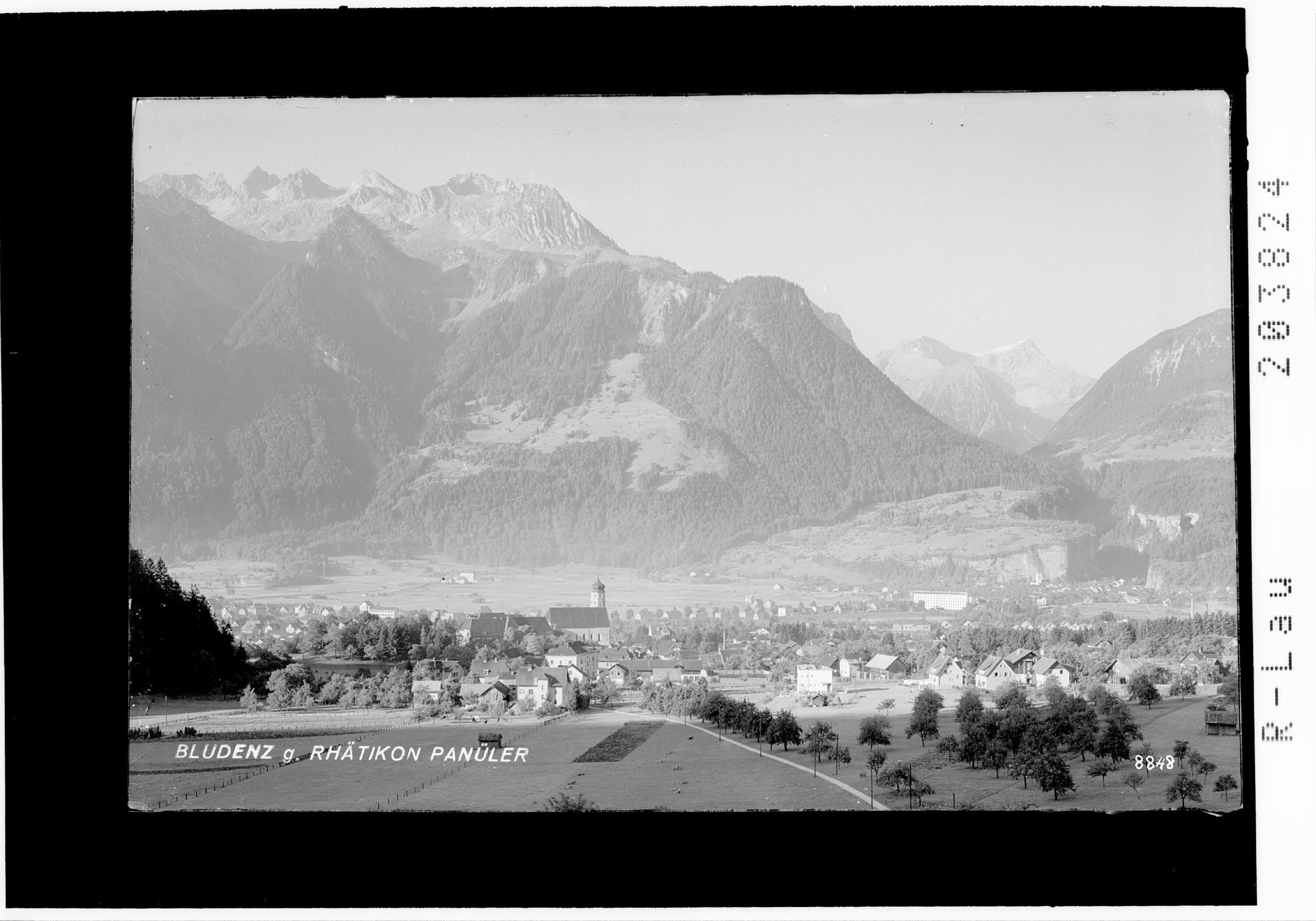 Bludenz gegen Rhätikon Panüler></div>


    <hr>
    <div class=