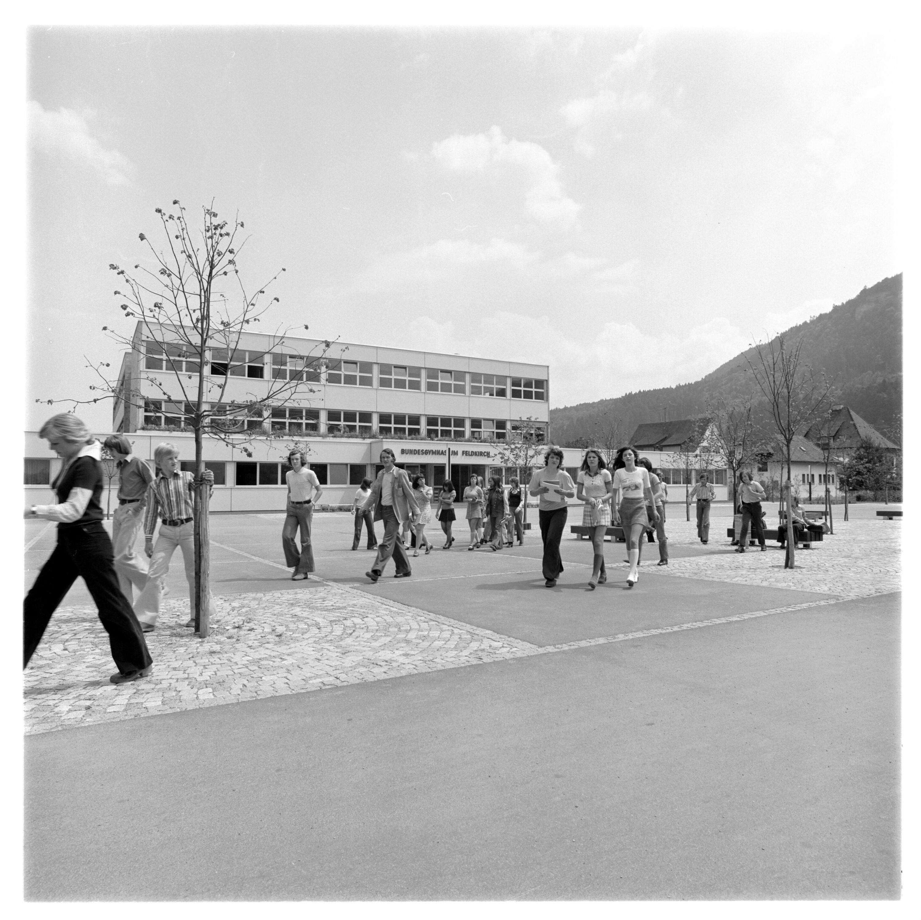 Gymnasium Feldkirch></div>


    <hr>
    <div class=