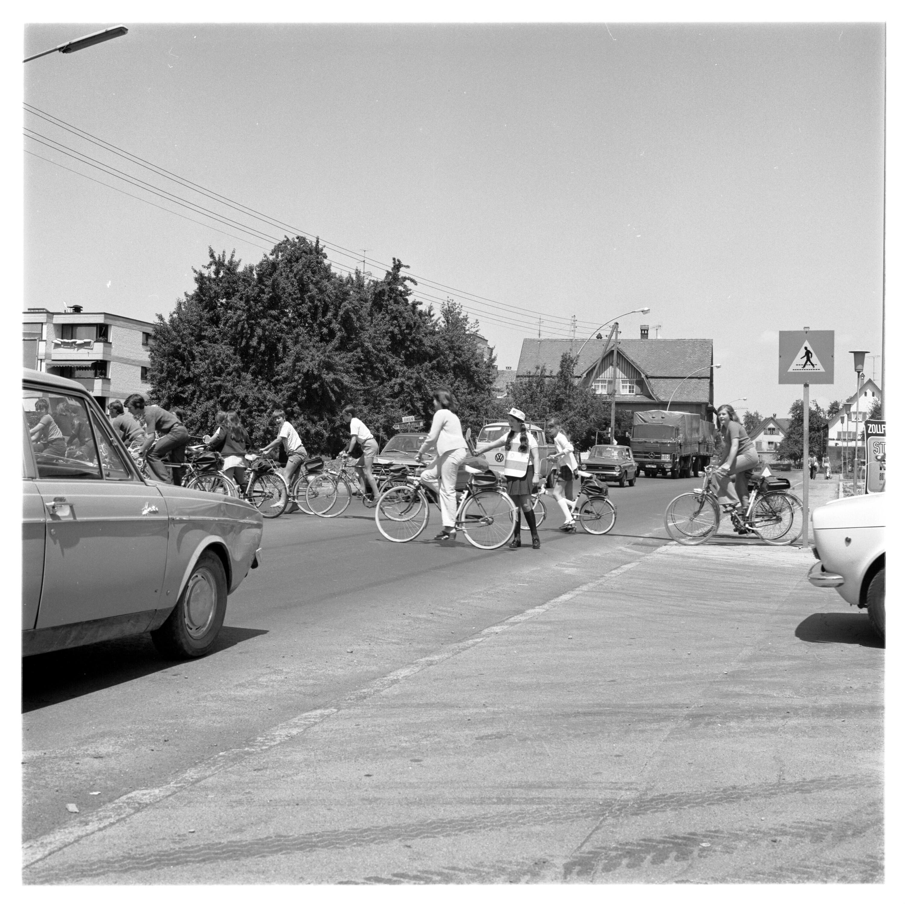 Schülerlotsen Lauterach></div>


    <hr>
    <div class=