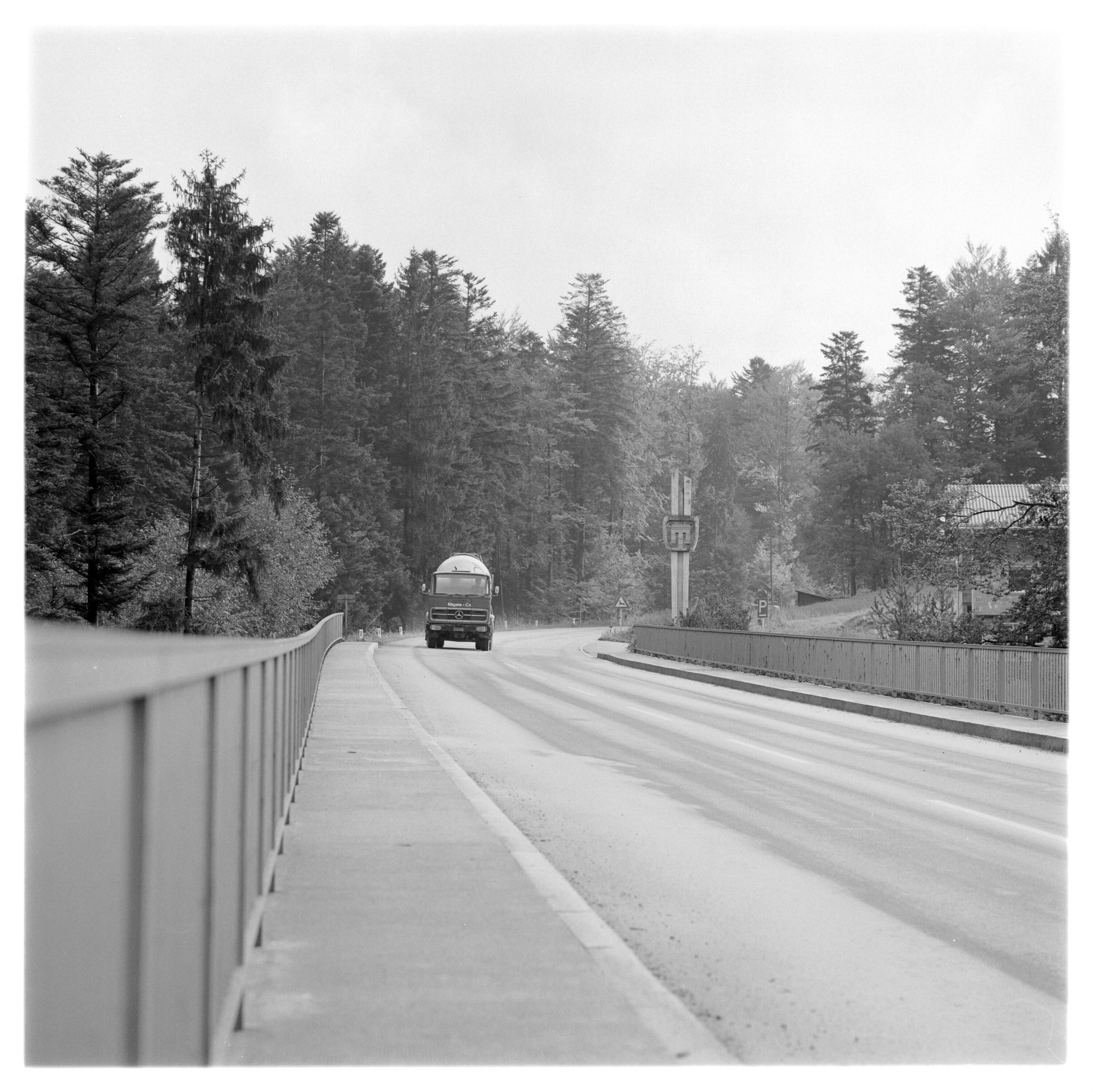 Brückendenkmal Lingenau></div>


    <hr>
    <div class=