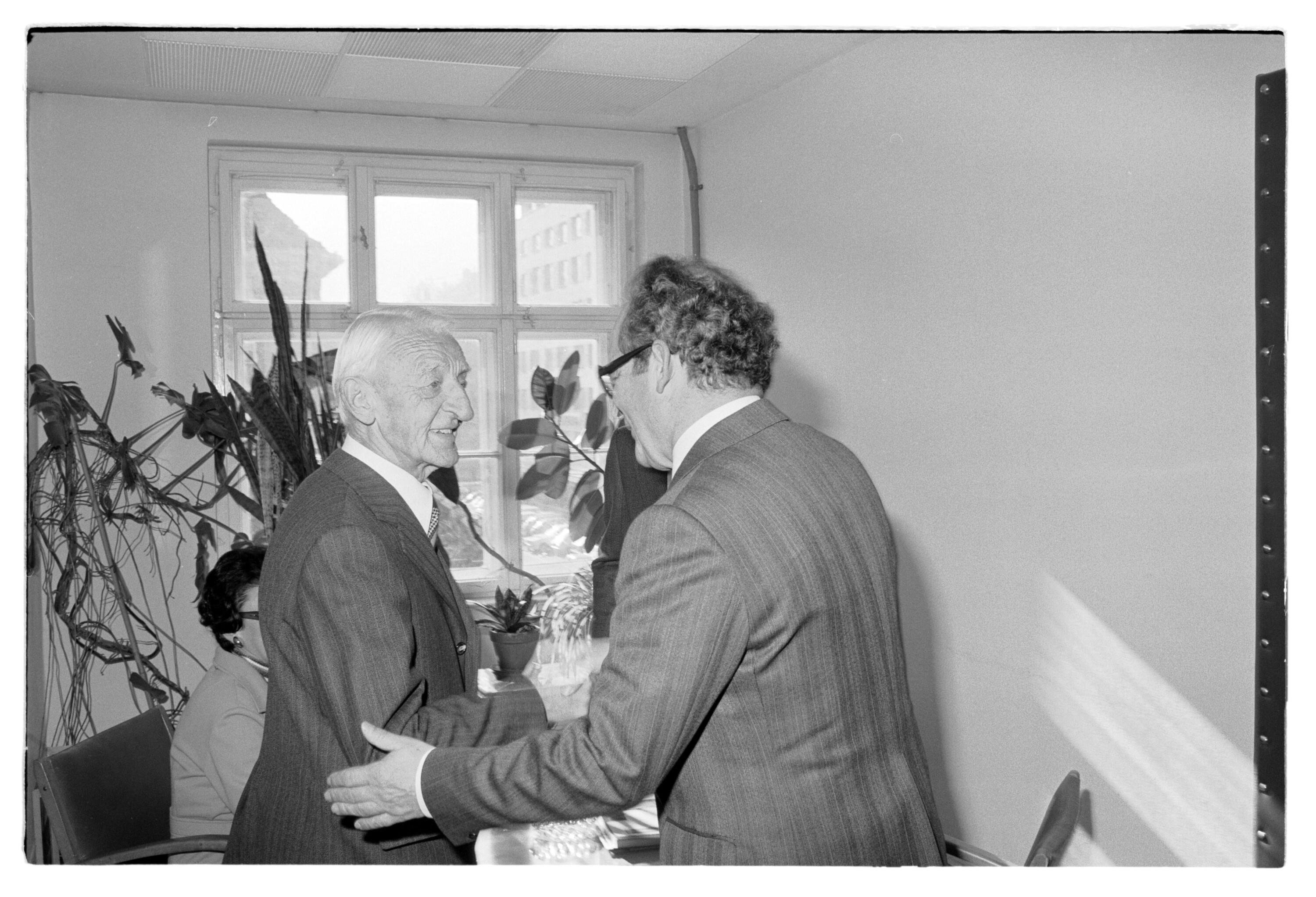 Beer Franz, Ehrengabe Landeshauptmann></div>


    <hr>
    <div class=