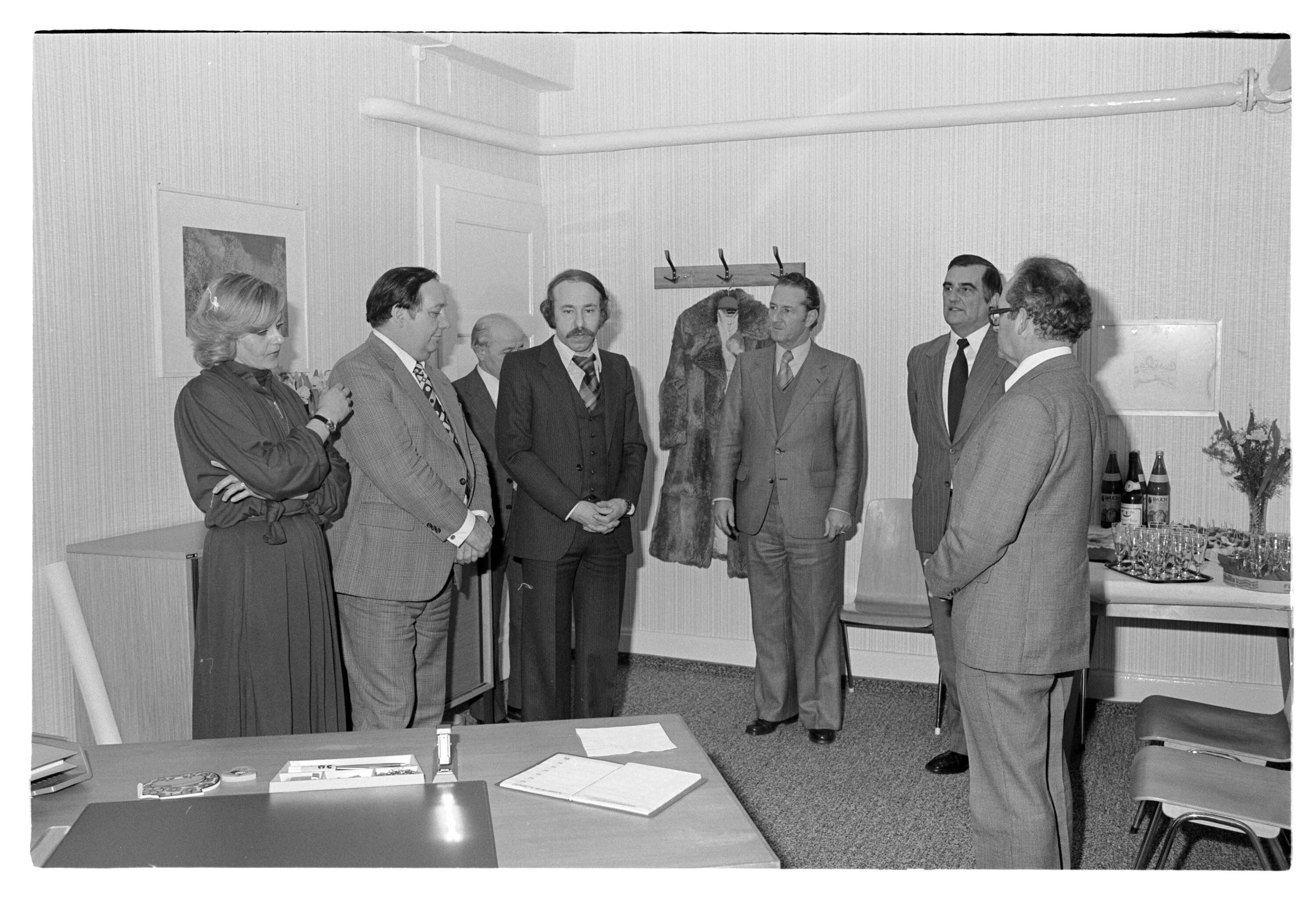 Eröffnung - Personalvertretungsbüro></div>


    <hr>
    <div class=